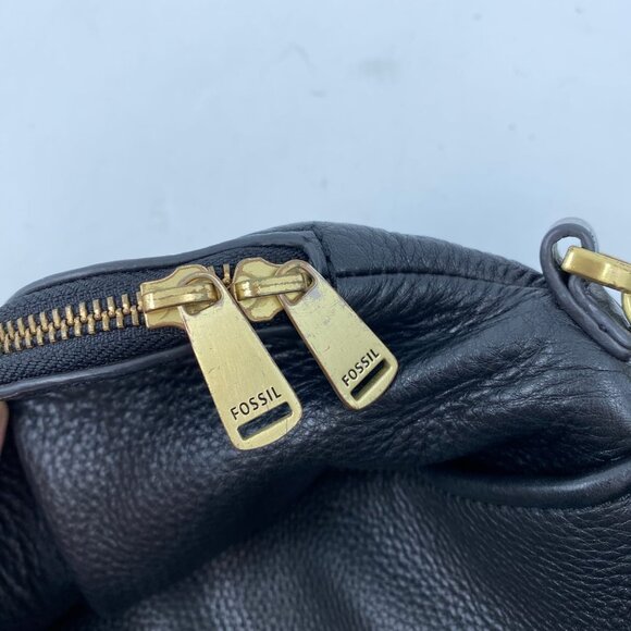 Fossil Black Leather Preston Expandable Messenger Bag | Small Messenger Style - Picture 5 of 10